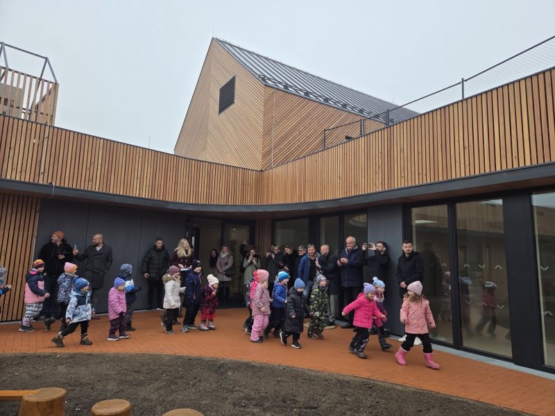 Nová mateřská škola v Újezdě je dokončena