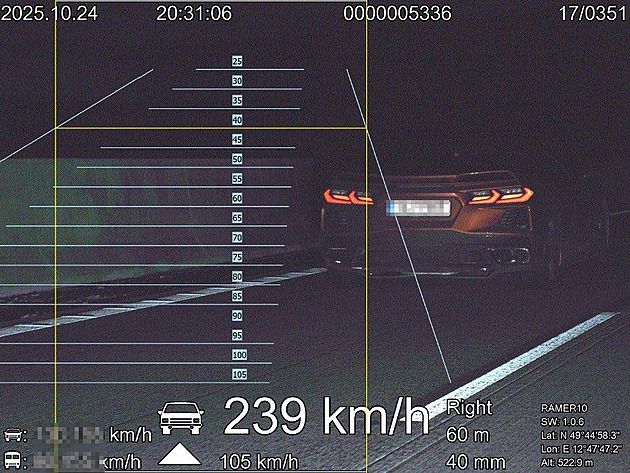 Šílená jízda na D5 - Chevrolet uháněl 239 km/h