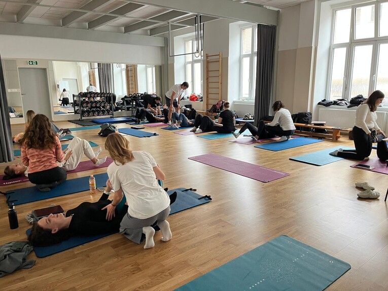 Západočeská univerzita spouští revoluční centrum pro zdravotnický výcvik