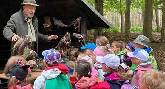 160 školáků objevovalo tajemství lesa na Sofronce