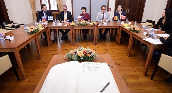 Diplomaté objevují Plzeň - kultura, pivo a průmysl v centru pozornosti