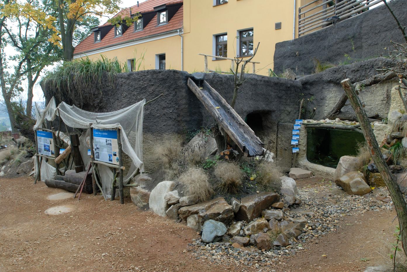 ZOO má nové otevírací hodiny, Dinopark končí