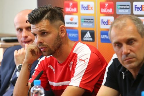 Foto: Budeme chtít hrát útočný fotbal a bojovat za naše fanoušky, říká Michal Ďuriš