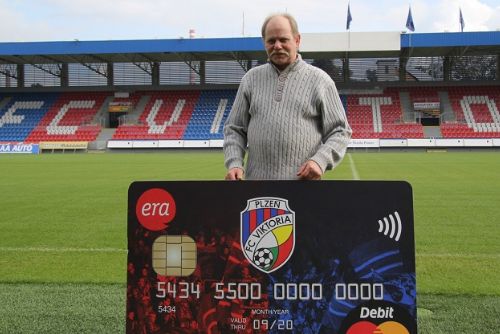 Foto: Už více než 2000 fanoušků si pořídilo klubovou kartu FC Viktoria Plzeň