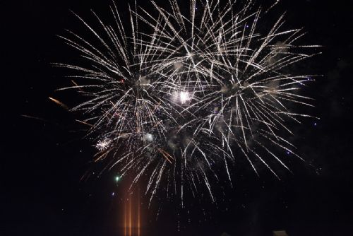 Foto: Plzeňské náměstí Republiky ozářil novoroční ohňostroj