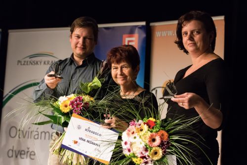 Foto: Dobrovolníci z regionu převzali ceny Křesadlo