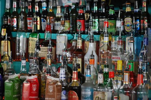 Foto: Falešný obchodník s rumem obral prodejce o 13 tisíc
