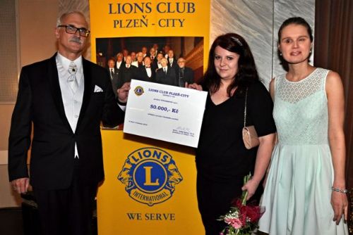Foto: Lionské hnutí chystá reprezentační ples, opět rozdá peníze handicapovaným