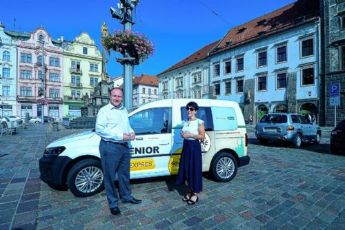 Foto: Město Plzeň posiluje službu Senior Expres o sedmý vůz