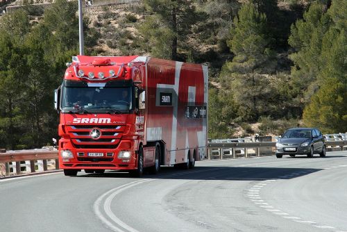 Foto: Na silnici z Rokycan do Cerhovic nebudou smět kamiony