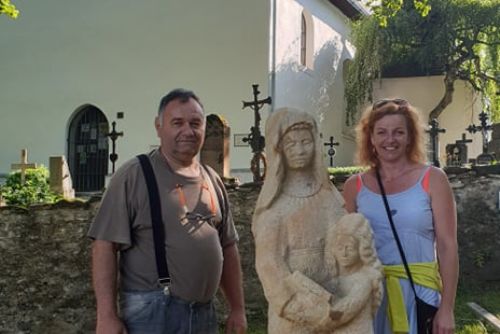 Foto: V Anníně při pouti spočítají Anny a požehnají sochu