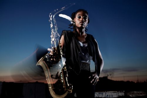 Foto: Saxofonistka Lakecia Benjamin zahraje v sobotu v Besedě