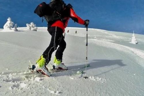 Foto: Skialpinisté v okolí Plešného jezera v mnohých případech porušují zákon
