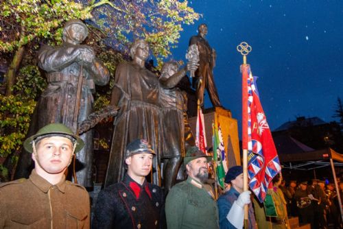 Foto: Sto let Československa slavily v Plzni i přes nepřízeň počasí tisíce lidí