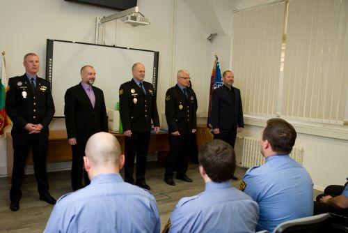 Foto: Strážníci obdrželi ocenění za dlouholetou službu pro město 