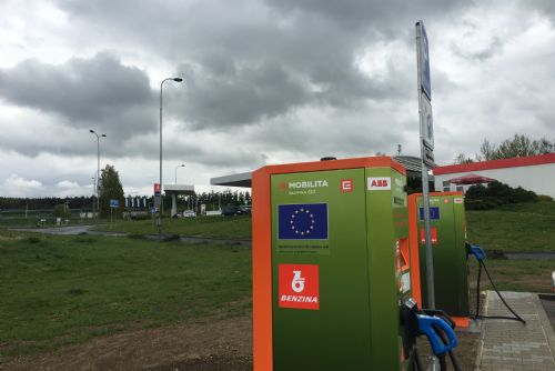 Foto: Unipetrol a ČEZ rozšiřují v regionu nabídku sítě Benzina o elektrickou energii