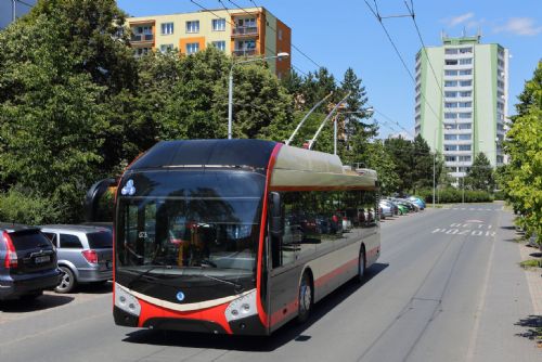 Foto: V Jihlavě jezdí nové trolejbusy od Škody Electric