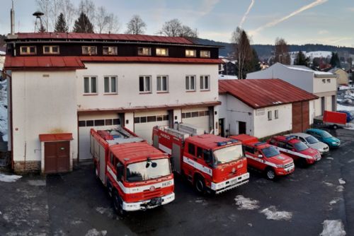 Foto: V Železné Rudě vznikla stanice profesionálních hasičů