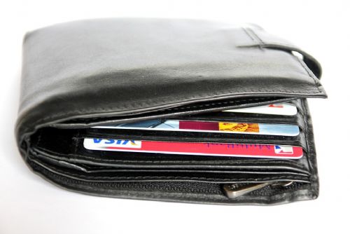 Foto: Zapomněla peněženku v tachovském obchodě, přišla o 10 tisíc