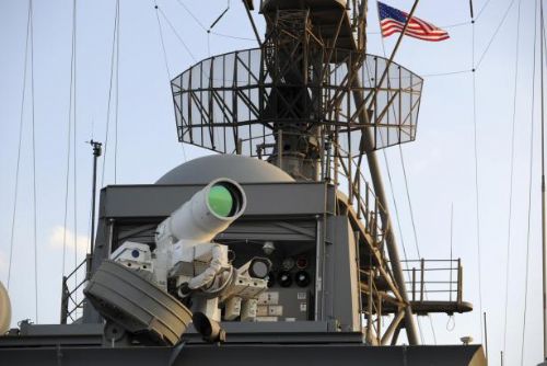 Foto: Američané tvrdí, že do roku 2020 ukáží bojovou stíhačku s laserem