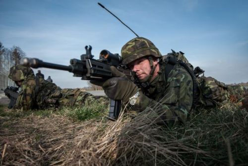 Foto: Česká armáda poskytne rychlé reakci NATO dalších 360 vojáků