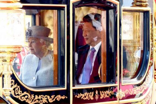 Foto: Čínskému prezidentovi se v Británii dostalo královského přivítání