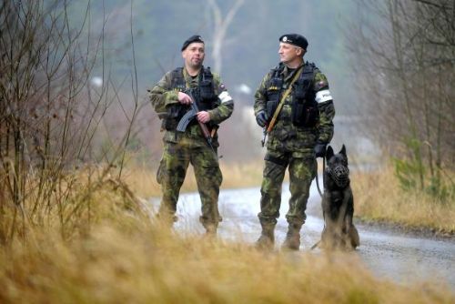 Foto: Cvičení u rakouských hranic se zúčastní 500 policistů a 300 vojáků