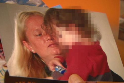 Foto: Další spor Česka a zahraničí. Matku s dítětem navzdory soudní garanci zadrželi v Kanadě