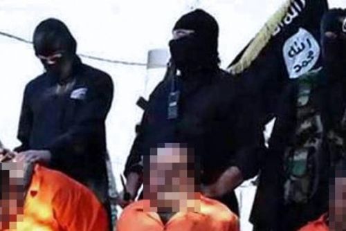 Foto: Další video IS: Maskování džihádisté sťali tři pešmergy
