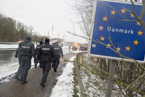 Foto: Dánsko bude migrantům zabavovat cennosti