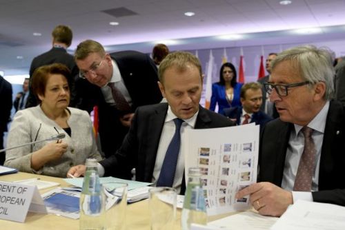 Foto: EU v Rize slíbila Východu náklonnost či prominutí víz, ale nic víc
