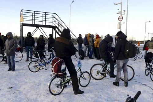 Foto: Finsko zakázalo přejezdy na kole u severních přechodů s Ruskem