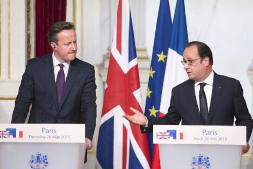 Foto: Hollande chce Británii v Unii, Cameron žádá 
