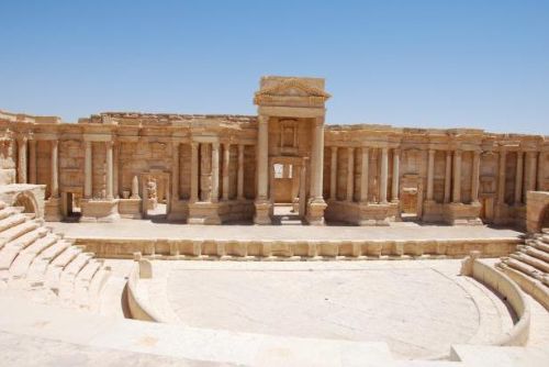 Foto: Islámský stát zaminoval památky v Palmýře. Chystá se je zničit?