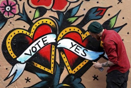 Foto: Jak by hlasoval Bůh? ptá se Irsko před referendem o sňatcích homosexuálů