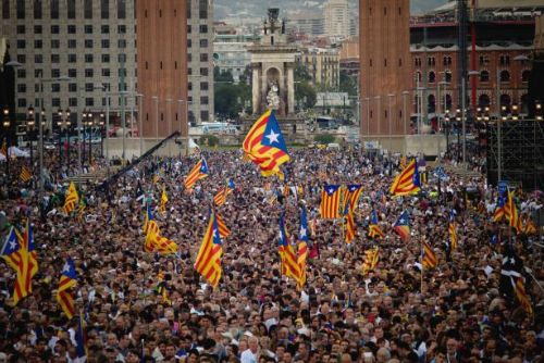 Foto: Katalánci rozhodují o osudu regionu