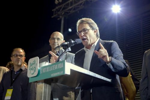 Foto: Kvůli referendu čelí šéf katalánské vlády stíhání