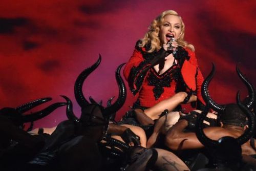 Foto: Madonna obvinila BBC z ageismu. Nehraje její singl