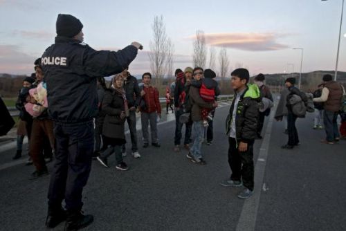 Foto: Makedonie už do země nepouští migranty z Afghánistánu