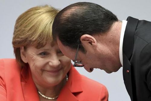 Foto: Merkelová: Do konce století je nutné zastavit emise CO2