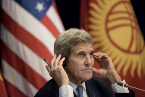 Foto: Nejdeme do války proti Asadovi, naším cílem je zničit IS, ujistil Kerry