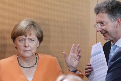 Foto: O nových návrzích Merkelová odmítá jednat před řeckým referendem