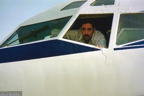 Foto: Osvobození izraelského letadla se účastnili budoucí premiéři. Teď se akce dočkala zfilmování