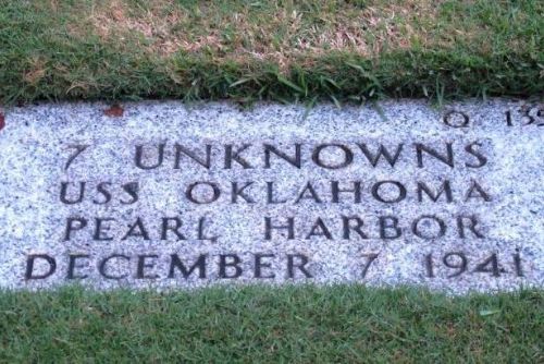 Foto: Pátrání po jménech padlých: USA odkryjí část hrobů z Pearl Harbor