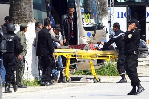 Foto: Počet obětí útoku v Tunisu se zvýšil již na dvacet dva