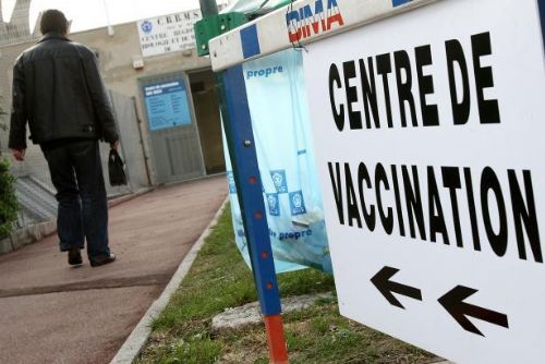 Foto: Povinné očkování řešila i Francie: Ani tam neodporuje ústavě