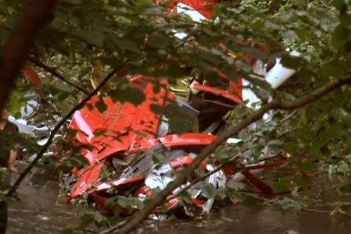 Foto: Při pádu záchranářského vrtulníku na Slovensku zahynuli čtyři lidé