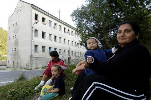 Foto: Romských ghett v ČR přibývá, změnit to chce nová strategie