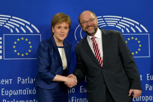 Foto: Sturgeonová chce udržet Skotsko v EU. Její lídři ale separátní jednání odmítají