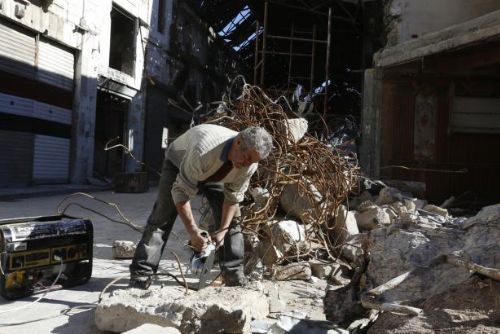 Foto: Syrská opozice znovu viní Damašek z chemických útoků